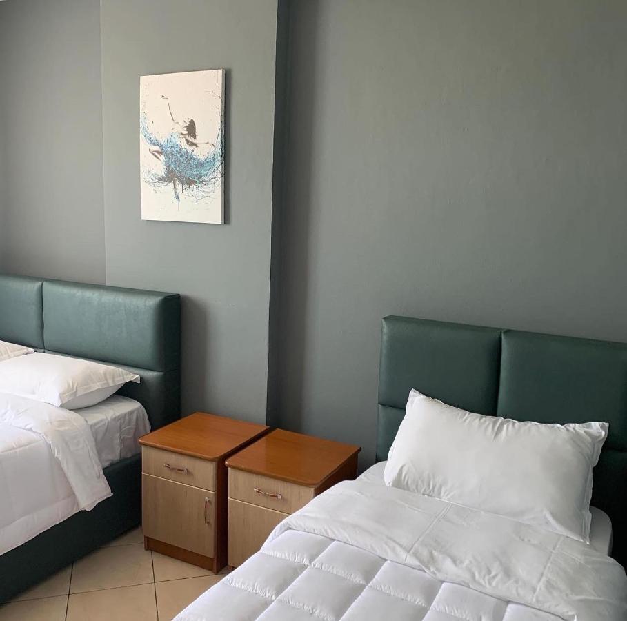 Hotel Bledi *